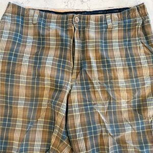 Izod Multicolor Plaid Shorts
